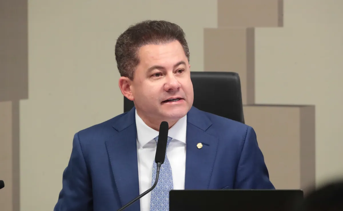 Celular furtado e PF na mira: O que disse Cezinha de Madureira dias antes de operação