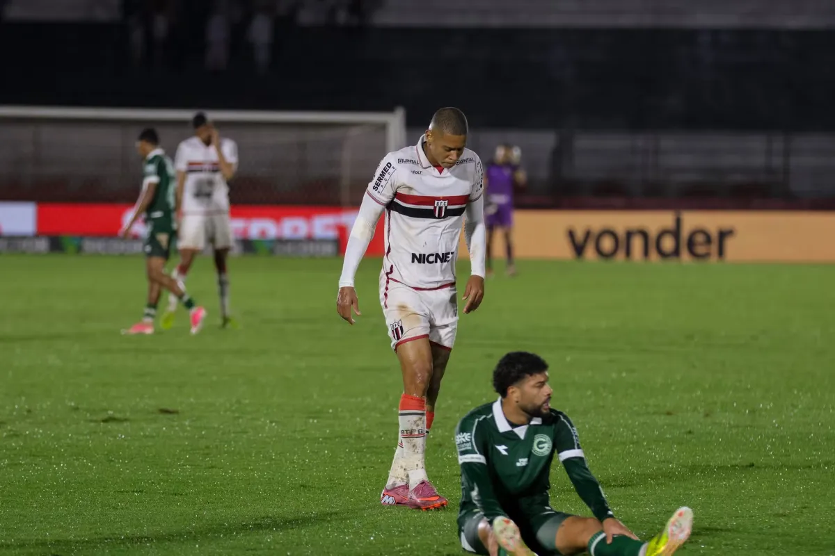 Hygor aponta peso psicológico no Botafogo-SP e prega simplicidade para duelo decisivo na Série B